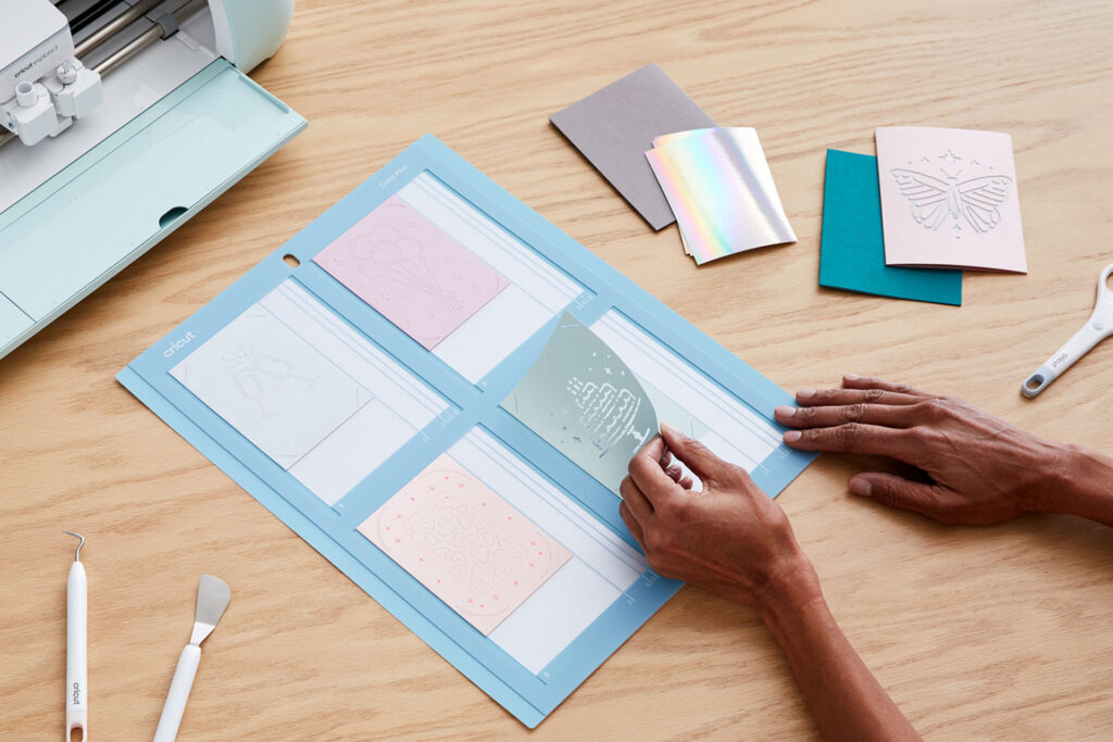 Learn how to make custom cards with Cricut with this step-by step ... Learn how to make custom cards with Cricut with this step-by step ...