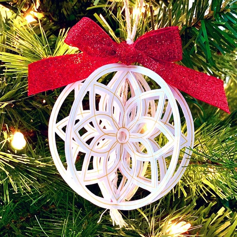 DIY Handmade Christmas Ornaments with Cut Paper - 100 Directions DIY Handmade Christmas Ornaments with Cut Paper - 100 Directions
